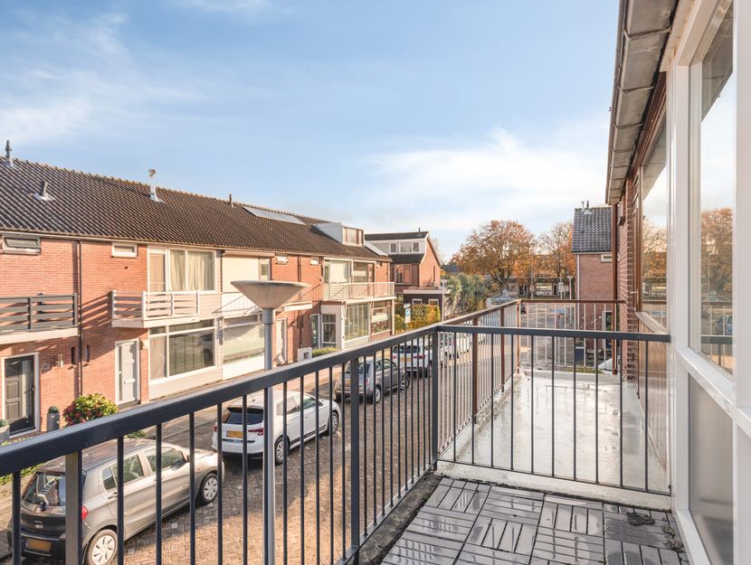 Warmoeziershof 3, HENDRIK-IDO-AMBACHT