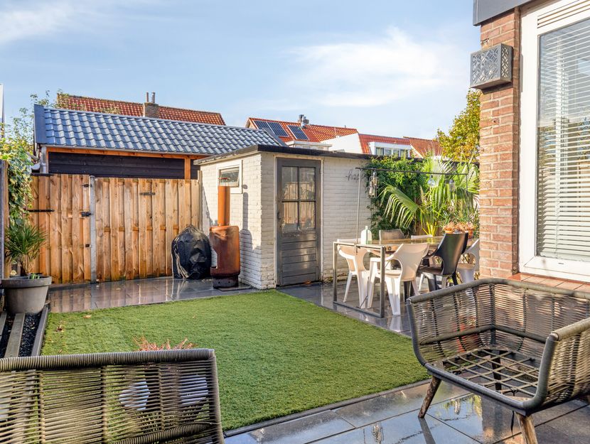 Warmoeziershof 3, HENDRIK-IDO-AMBACHT