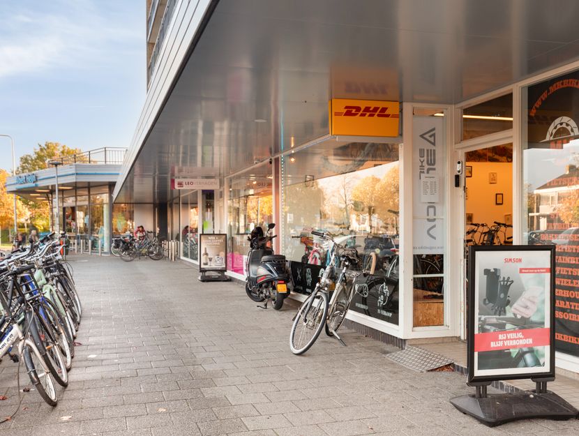 Warmoeziershof 3, HENDRIK-IDO-AMBACHT