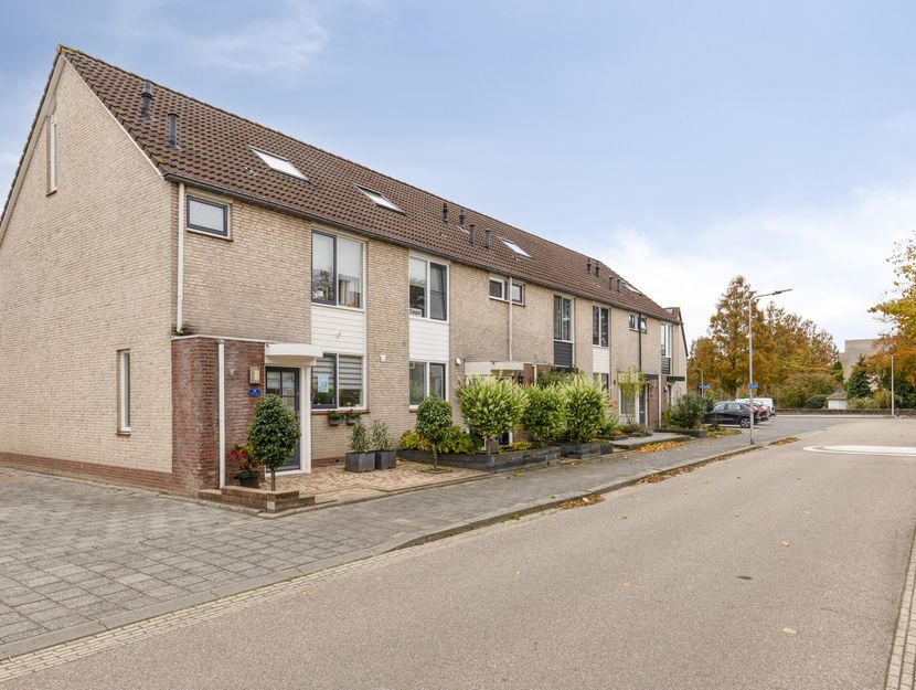 Aelbert Cuyplaan 30, HENDRIK-IDO-AMBACHT