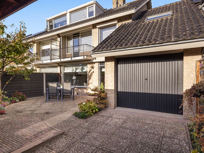 Antoniuslaan 13, HENDRIK-IDO-AMBACHT