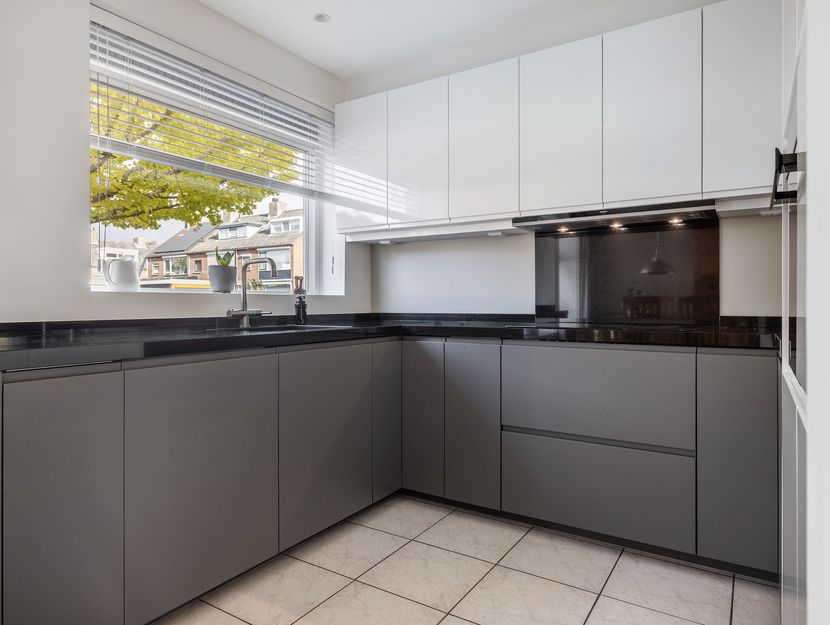 Antoniuslaan 13, HENDRIK-IDO-AMBACHT