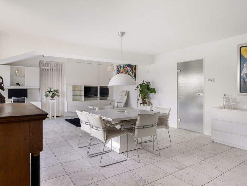 Volkerak 16, ZWIJNDRECHT