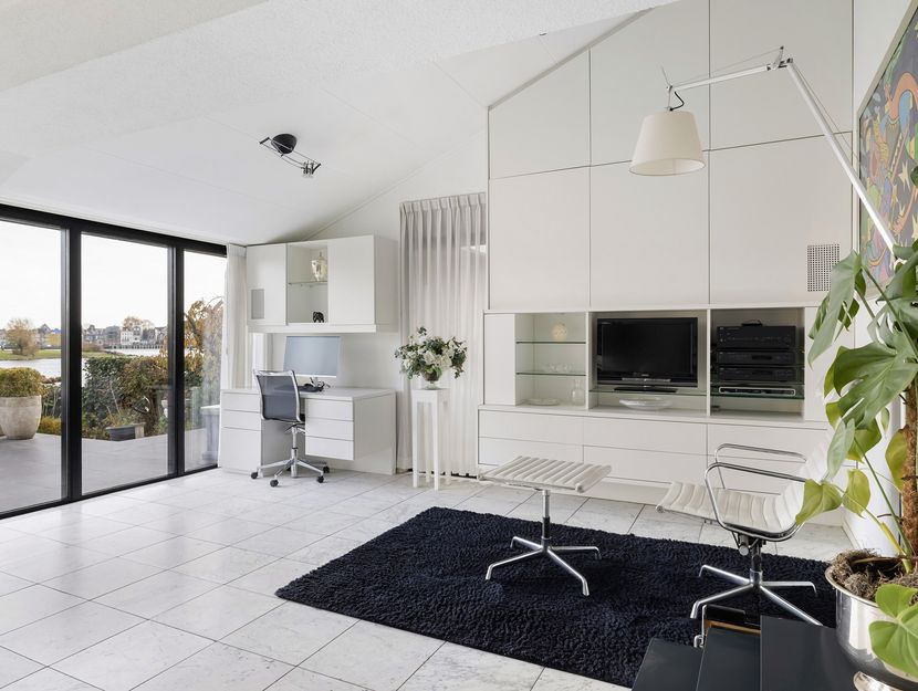 Volkerak 16, ZWIJNDRECHT