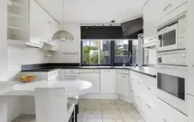 Volkerak 16, ZWIJNDRECHT