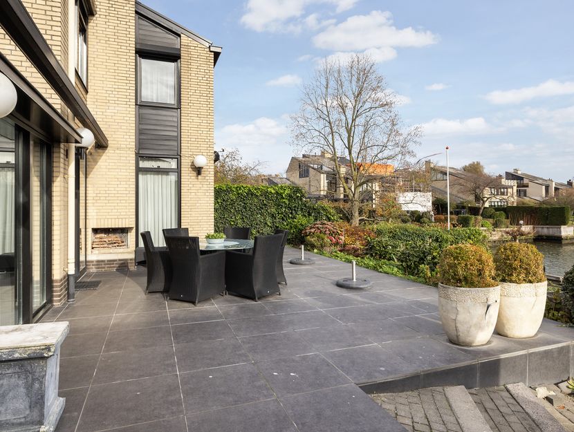 Volkerak 16, ZWIJNDRECHT