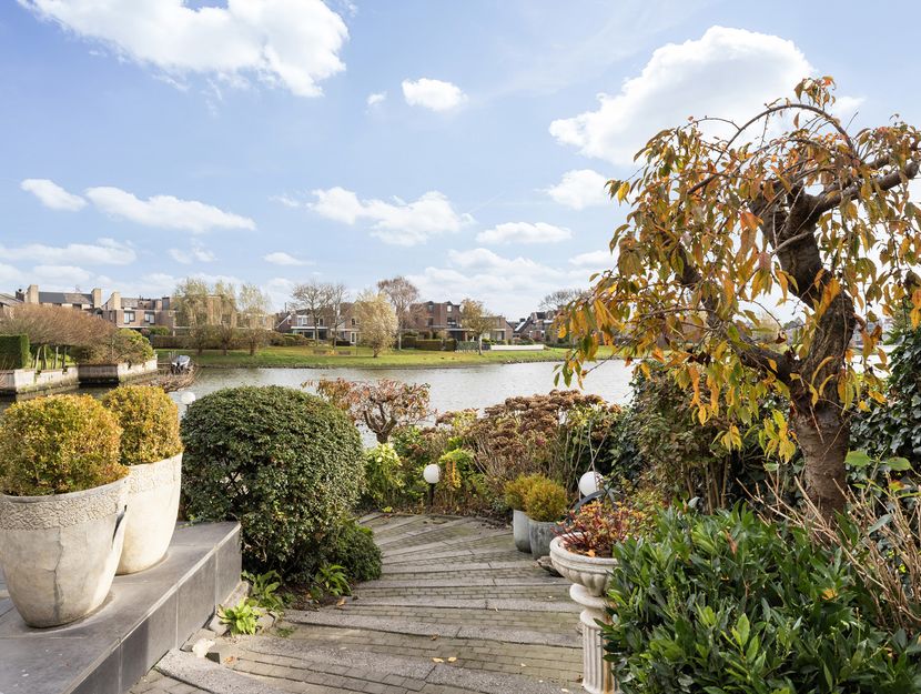 Volkerak 16, ZWIJNDRECHT