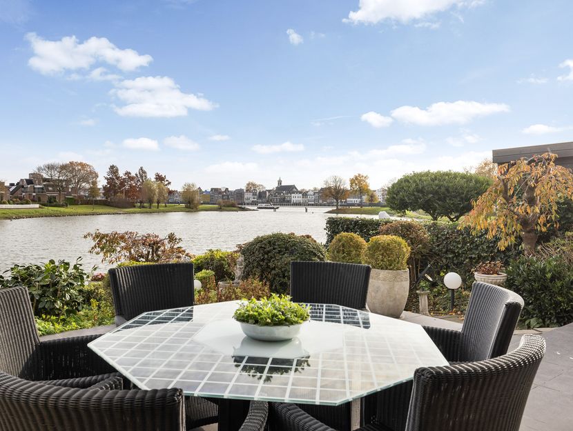 Volkerak 16, ZWIJNDRECHT