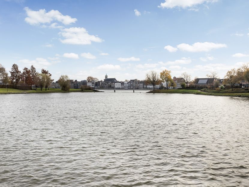 Volkerak 16, ZWIJNDRECHT