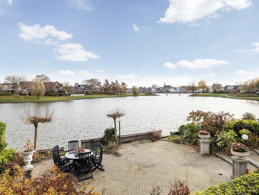 Volkerak 16, ZWIJNDRECHT