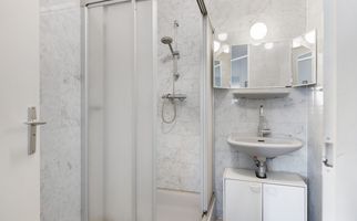 Volkerak 16, ZWIJNDRECHT