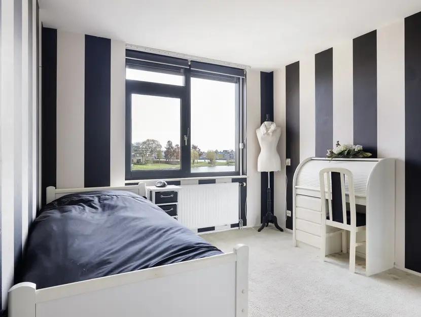 Volkerak 16, ZWIJNDRECHT