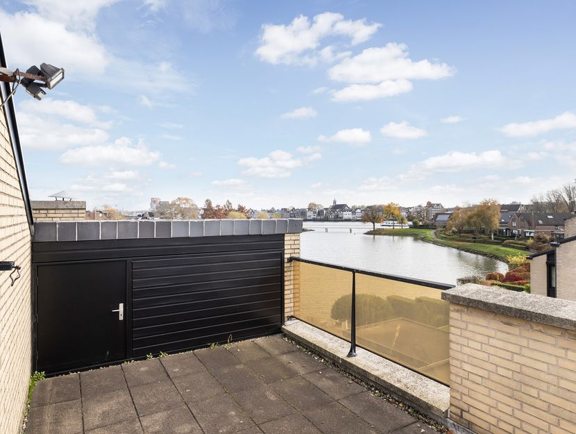 Volkerak 16, ZWIJNDRECHT