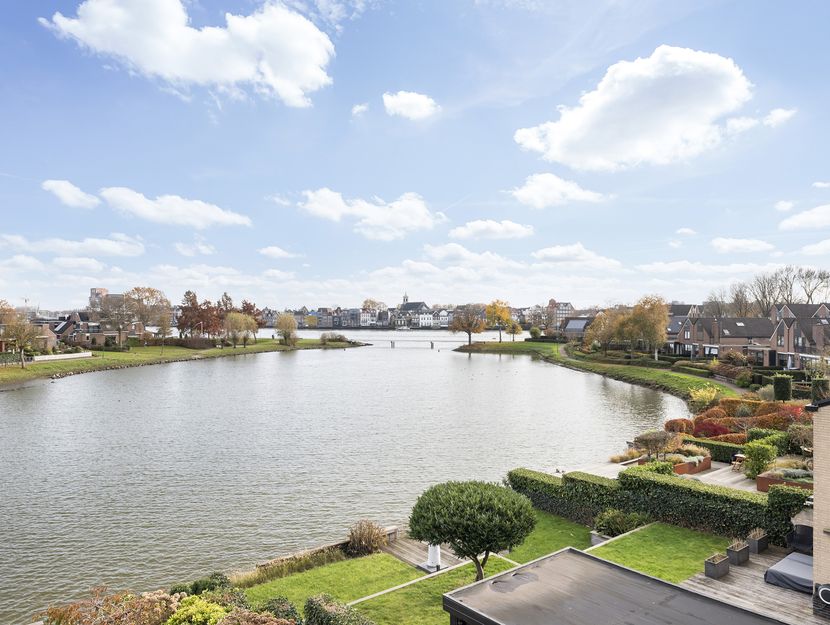 Volkerak 16, ZWIJNDRECHT