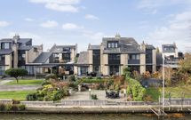 Volkerak 16, ZWIJNDRECHT