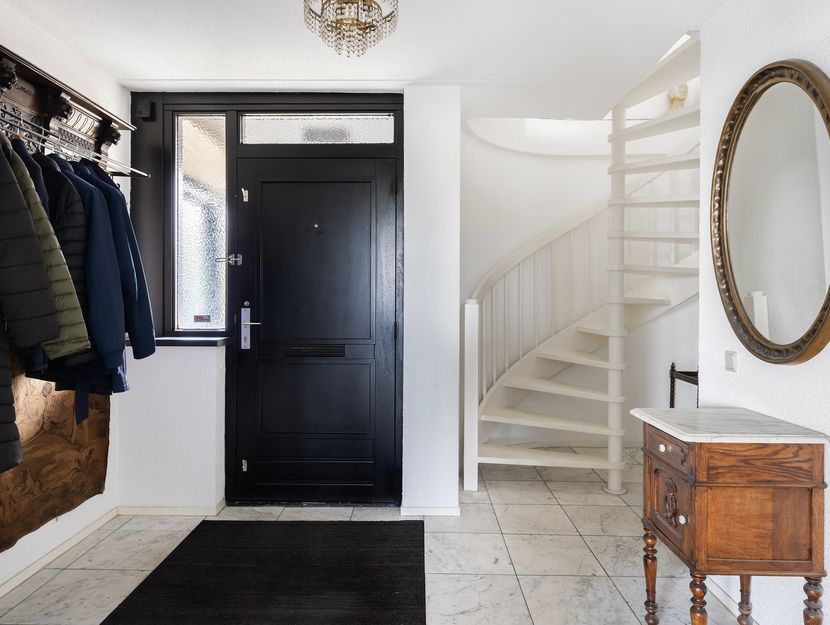 Volkerak 16, ZWIJNDRECHT