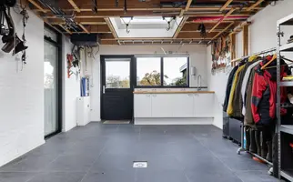 Volkerak 16, ZWIJNDRECHT