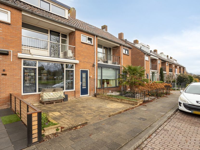 Weteringsingel 28, HENDRIK-IDO-AMBACHT