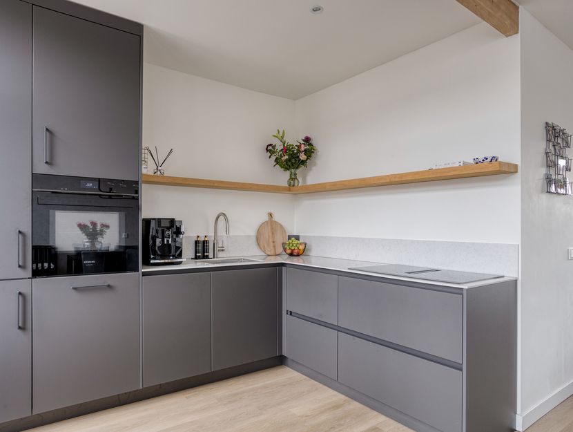 Weteringsingel 28, HENDRIK-IDO-AMBACHT