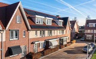 Van der Weddenhof 35, HENDRIK-IDO-AMBACHT