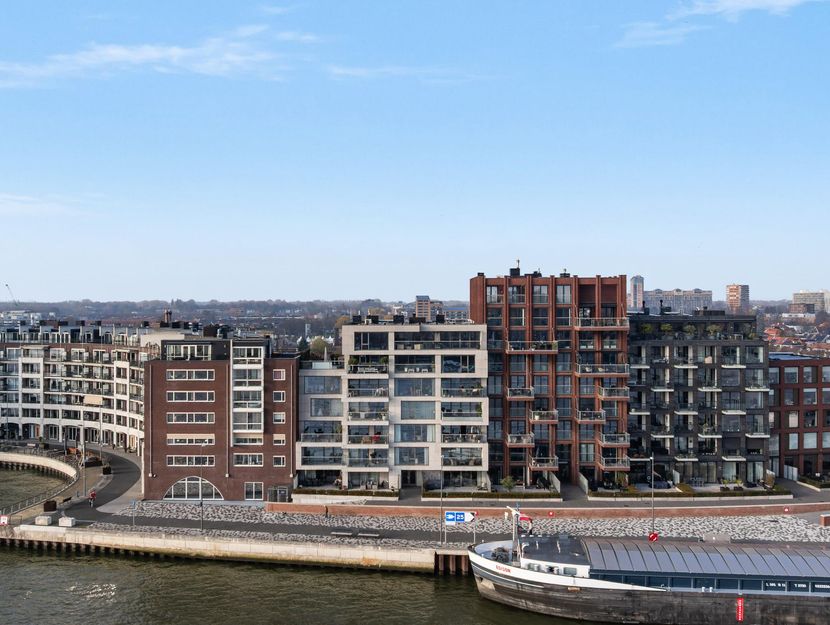 Euryzakade 110, ZWIJNDRECHT