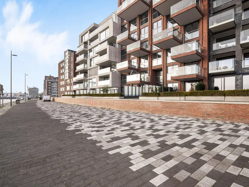 Euryzakade 110, ZWIJNDRECHT