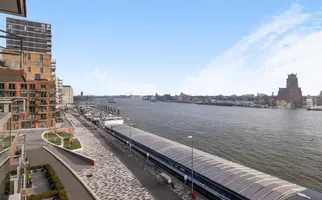 Euryzakade 110, ZWIJNDRECHT