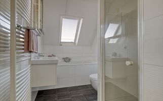 Moerasvaren 42, HENDRIK-IDO-AMBACHT