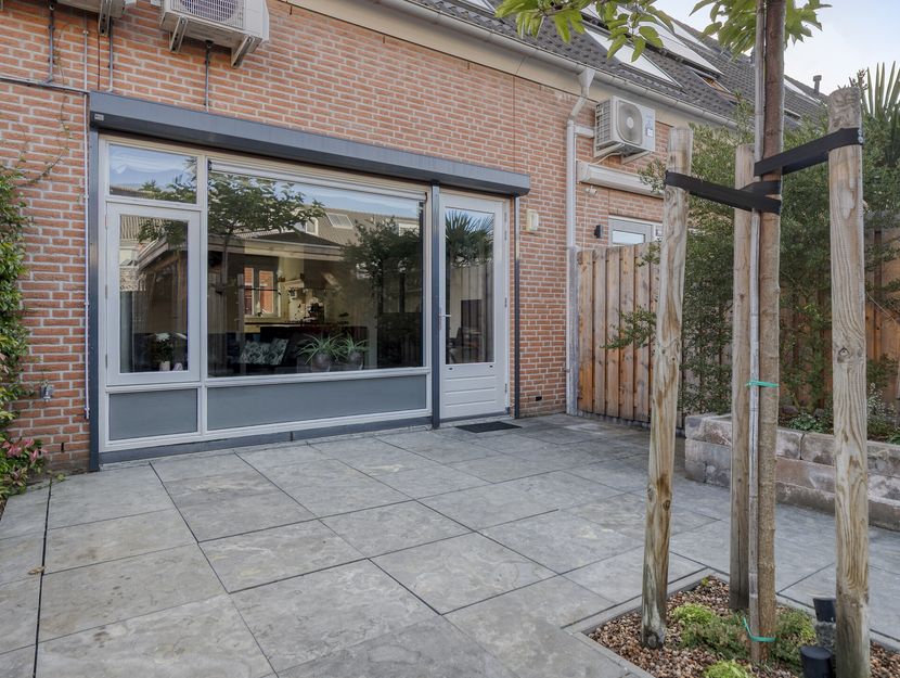 Moerasvaren 42, HENDRIK-IDO-AMBACHT