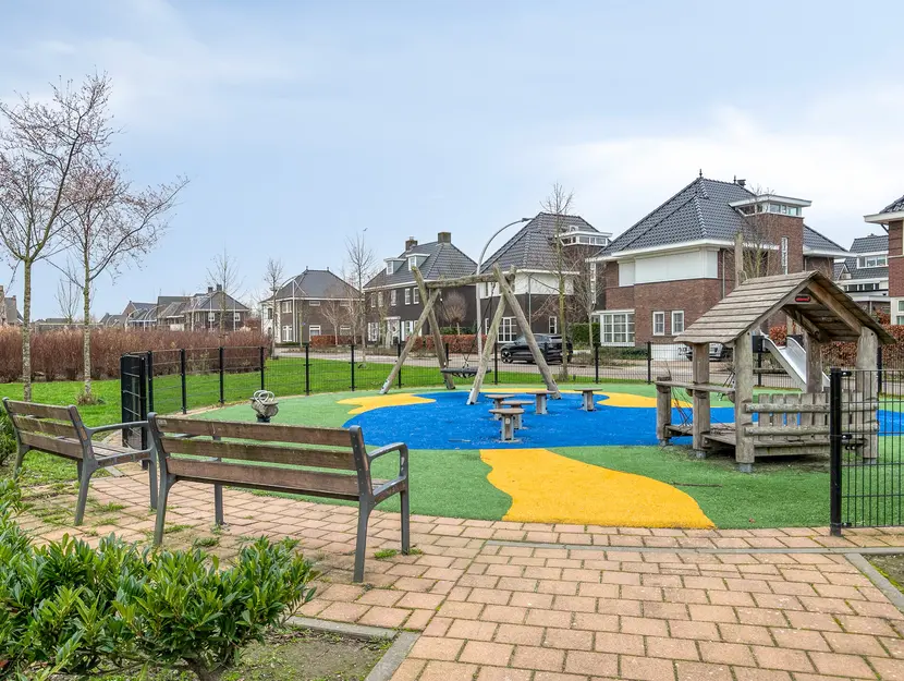 Aalscholver 24, HENDRIK-IDO-AMBACHT