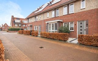 Van der Weddenhof 45, HENDRIK-IDO-AMBACHT