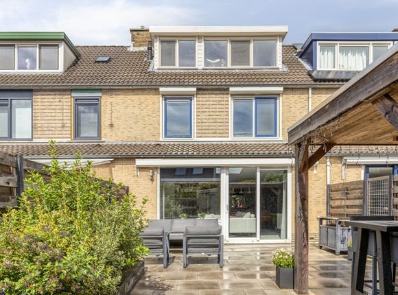 Johannes Chr. Bendorpstraat 6