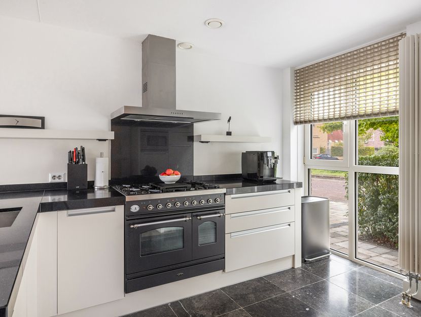 Hooftlaantje 106, HENDRIK-IDO-AMBACHT