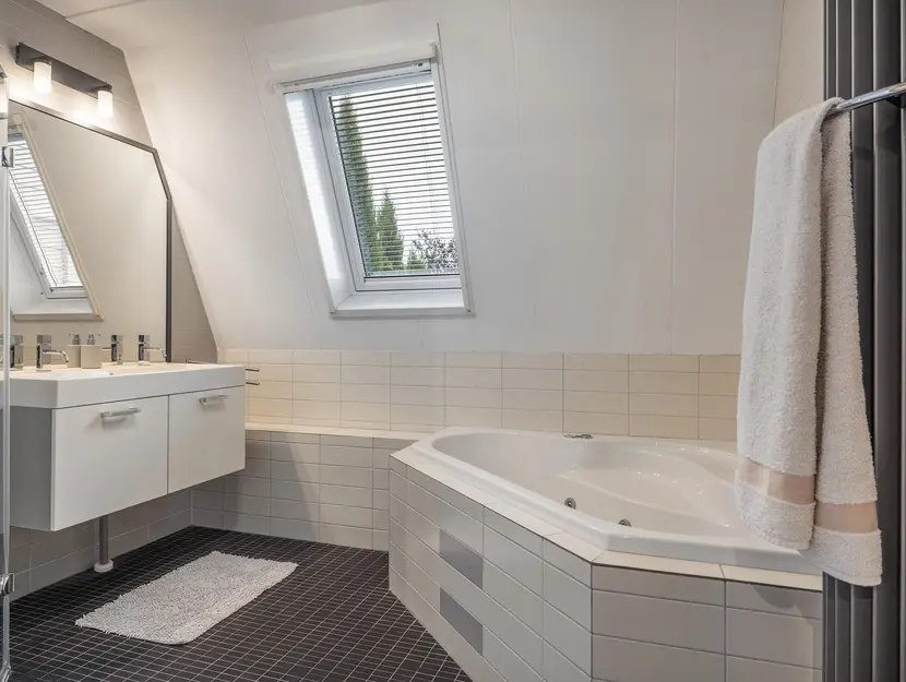 Hooftlaantje 106, HENDRIK-IDO-AMBACHT