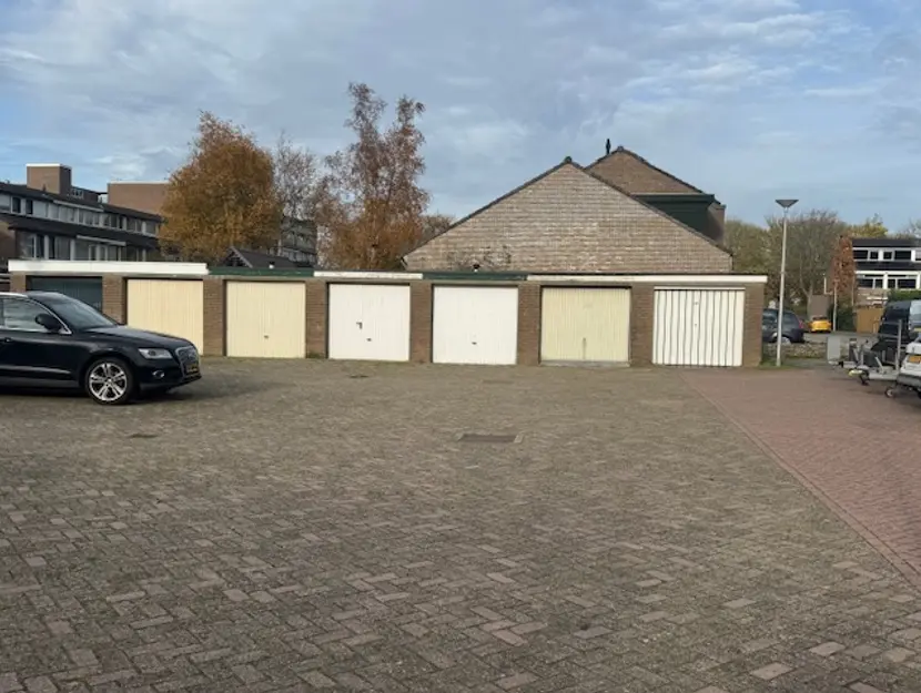 Tromplaan 60 , HENDRIK-IDO-AMBACHT