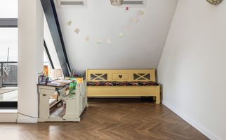 Zeis 42, HENDRIK-IDO-AMBACHT