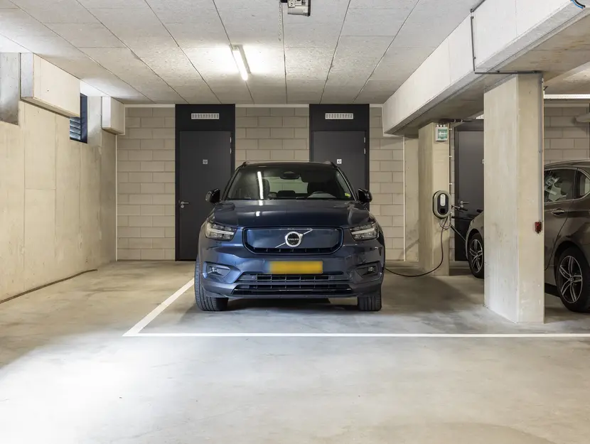Zeis 42, HENDRIK-IDO-AMBACHT
