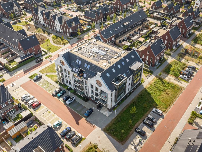 Zeis 42, HENDRIK-IDO-AMBACHT