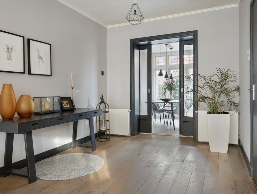 Charlotte de Bourbonstraat 13, ZWIJNDRECHT