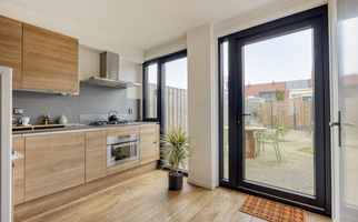 Adriaan Pieterslaan 8, HENDRIK-IDO-AMBACHT