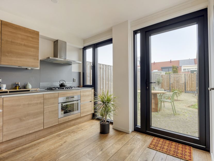 Adriaan Pieterslaan 8, HENDRIK-IDO-AMBACHT