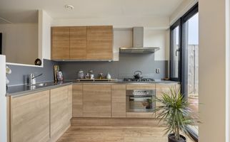 Adriaan Pieterslaan 8, HENDRIK-IDO-AMBACHT