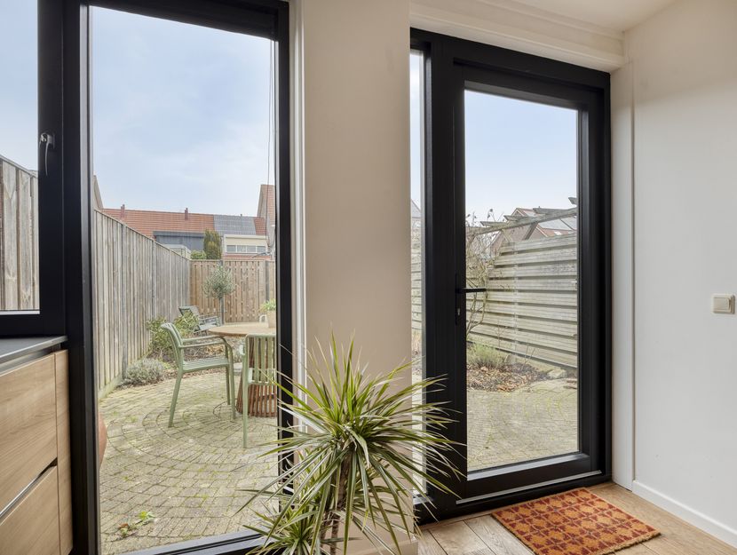 Adriaan Pieterslaan 8, HENDRIK-IDO-AMBACHT