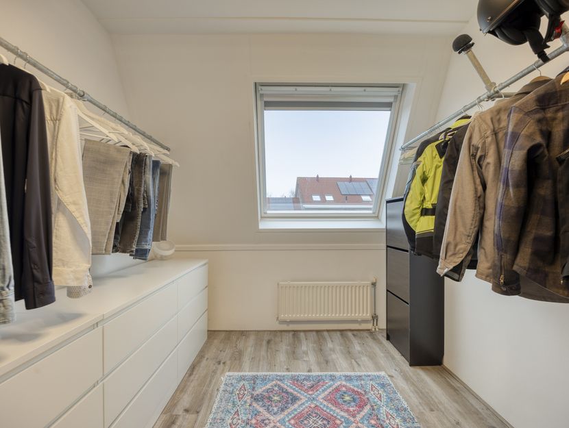 Adriaan Pieterslaan 8, HENDRIK-IDO-AMBACHT