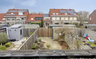 Adriaan Pieterslaan 8, HENDRIK-IDO-AMBACHT