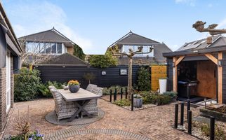 Dadelgaarde 57, HENDRIK-IDO-AMBACHT