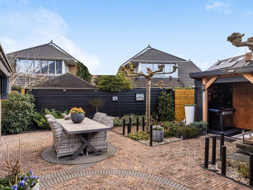 Dadelgaarde 57, HENDRIK-IDO-AMBACHT