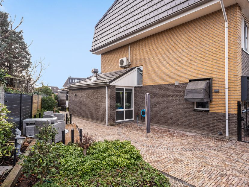 Dadelgaarde 57, HENDRIK-IDO-AMBACHT