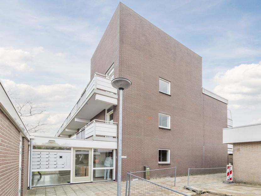 Idenburgplein 12, ZWIJNDRECHT