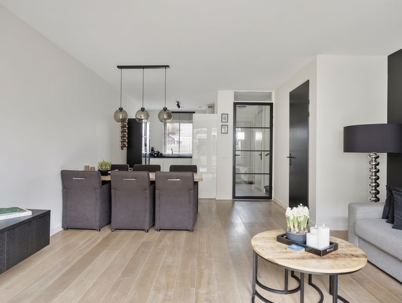 Steur 98, HENDRIK-IDO-AMBACHT